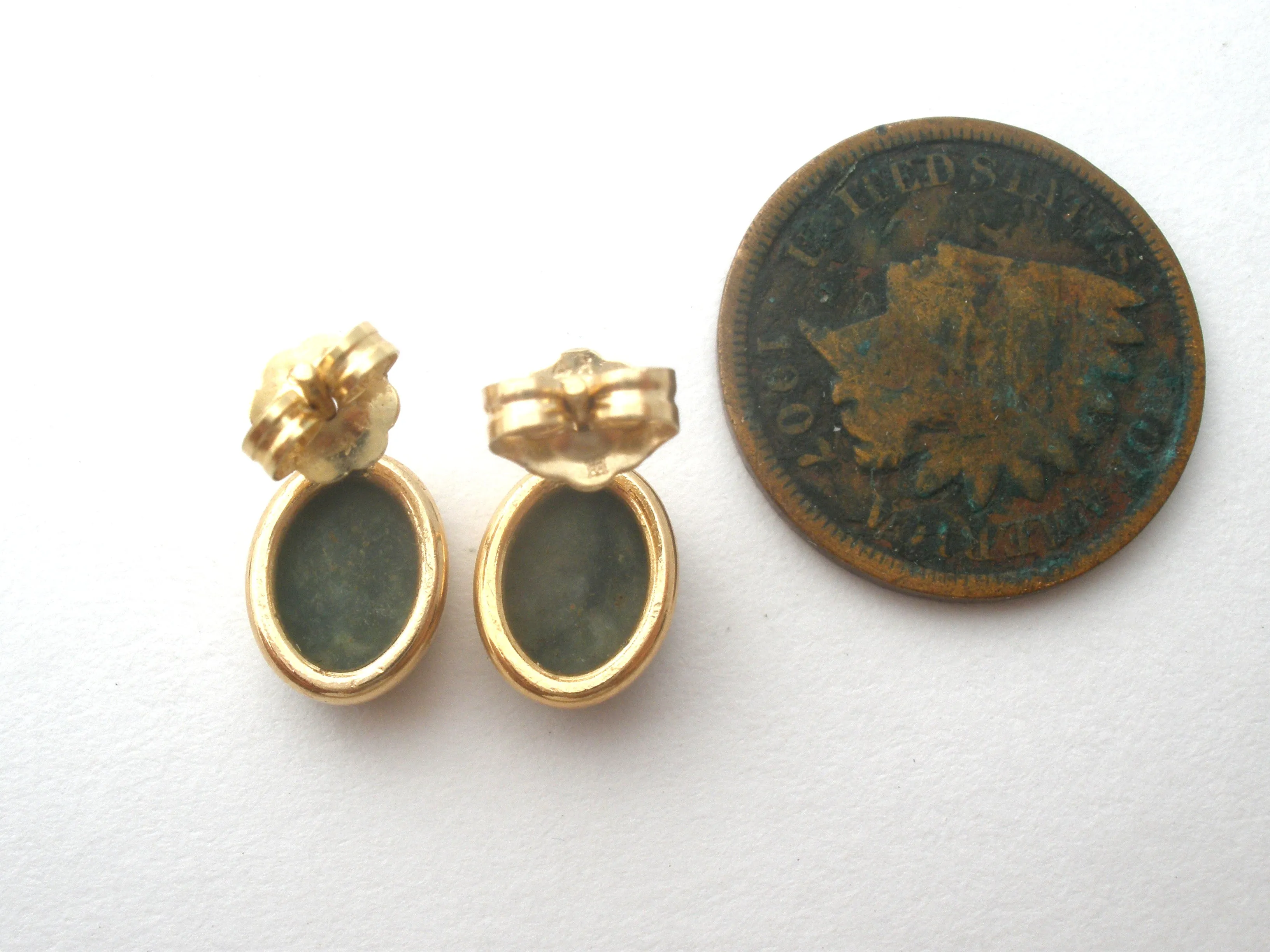 14K Gold Jade Post Earrings Vintage