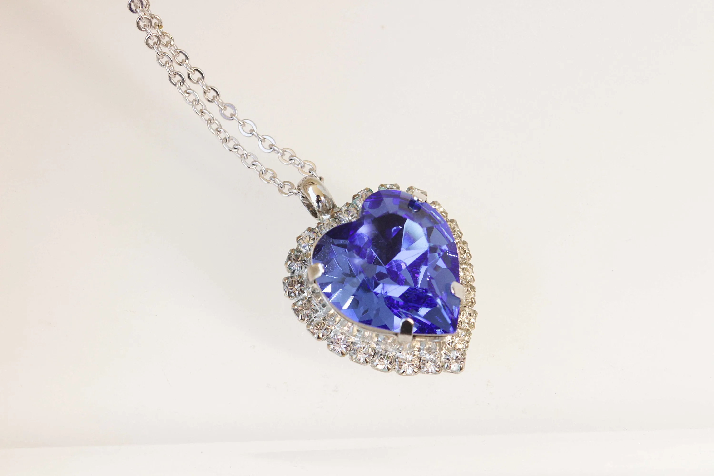 BLUE SAPPHIRE Heart Necklace