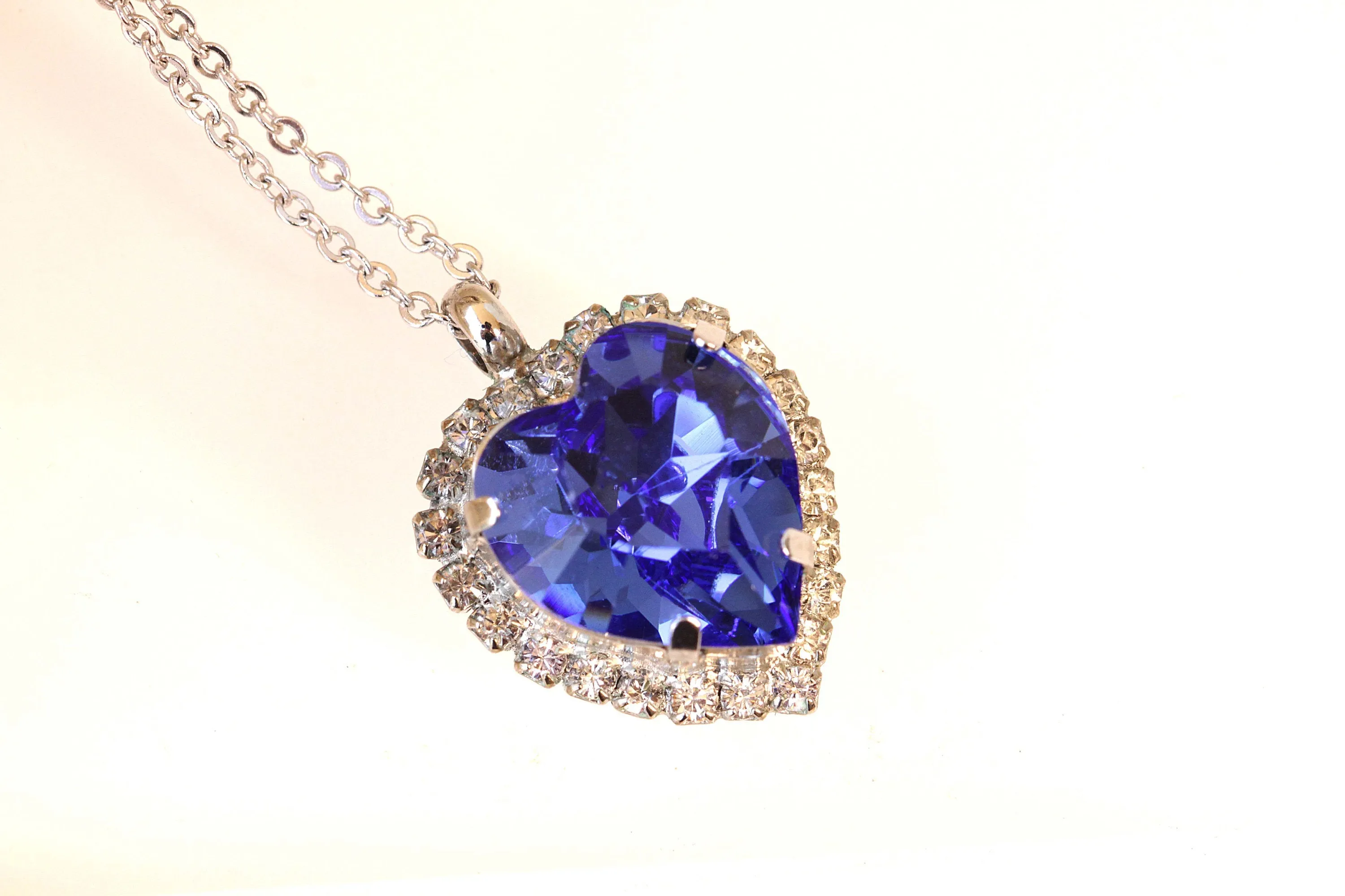 BLUE SAPPHIRE Heart Necklace