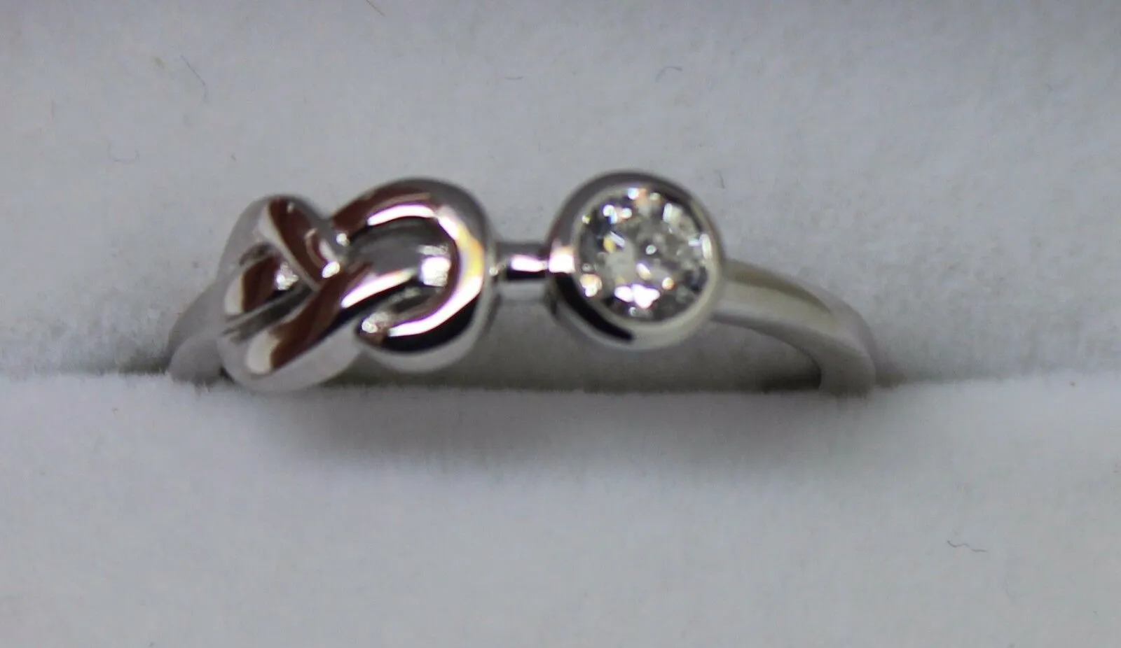 Delicate Genuine 9ct 9kt White Gold Infinity Delicate Pinky Ring   Diamond