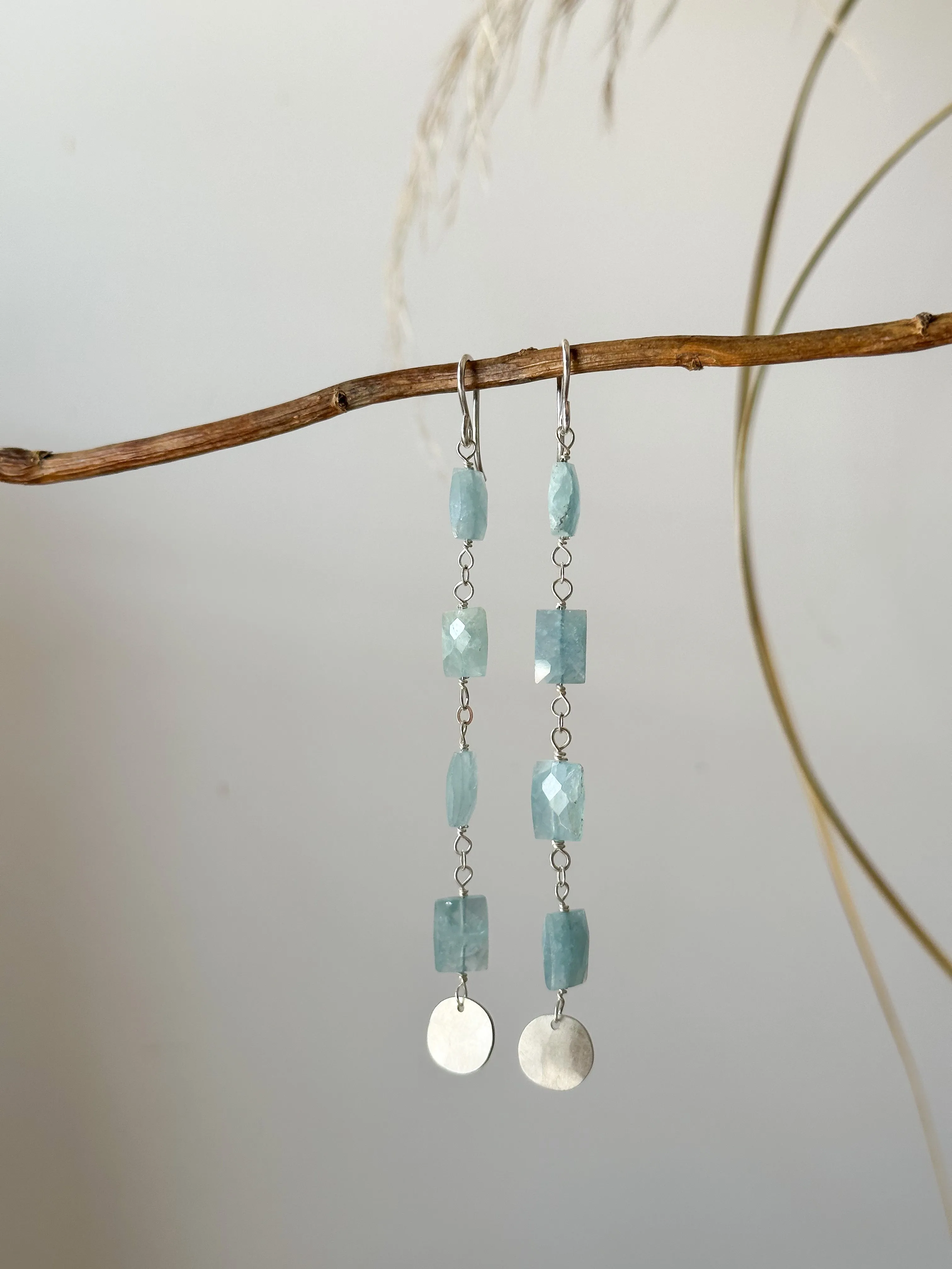 E2320 - rectangle moss aquamarine drop earrings with disc