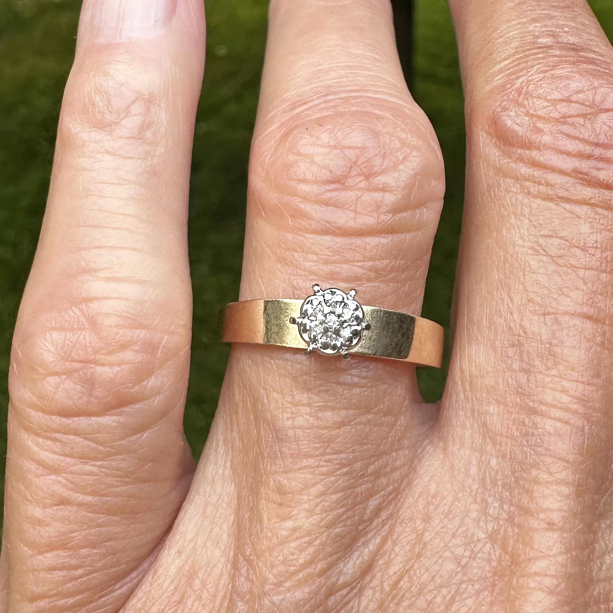 Fine 14K Gold Band Diamond Daisy Cluster Engagement Ring