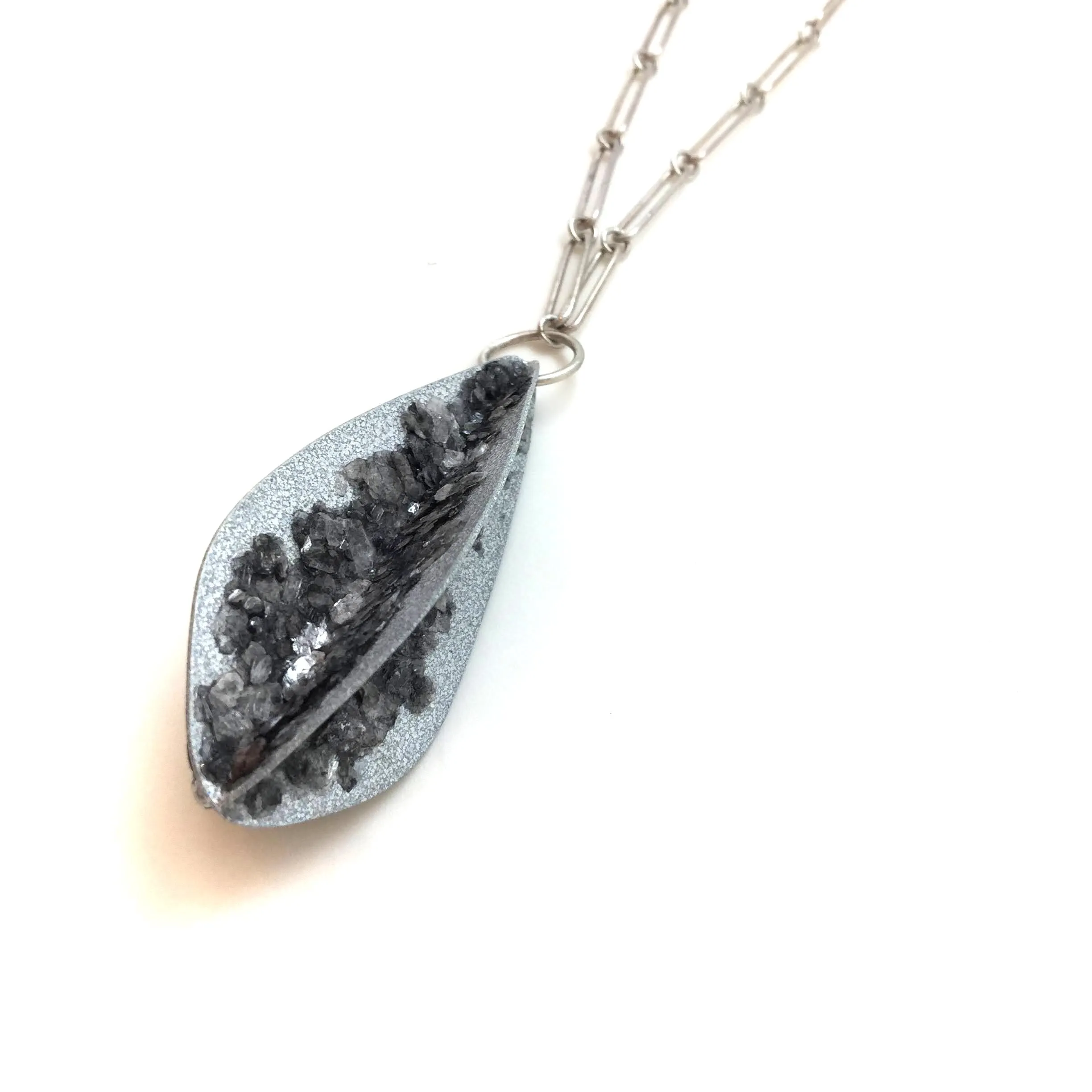 Grey Sliced Mica Necklace