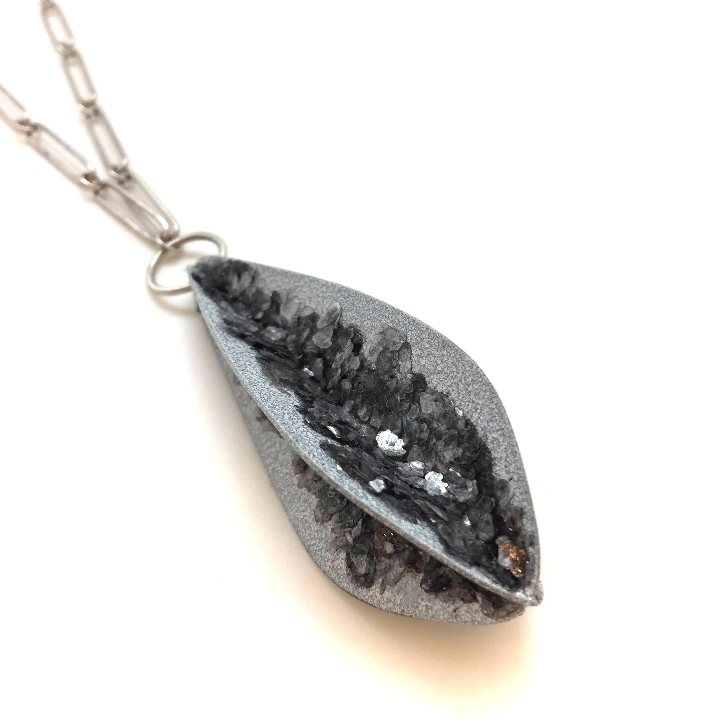 Grey Sliced Mica Necklace