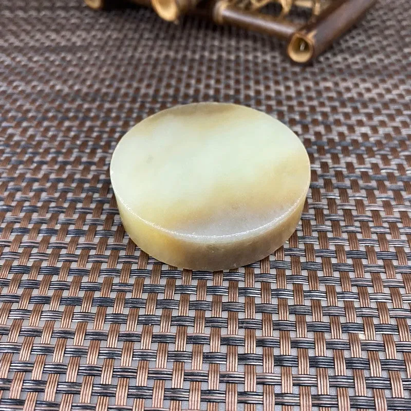 Natural Hetian Jade Rough Nephrite Raw (104g,5.5X1.5cm)