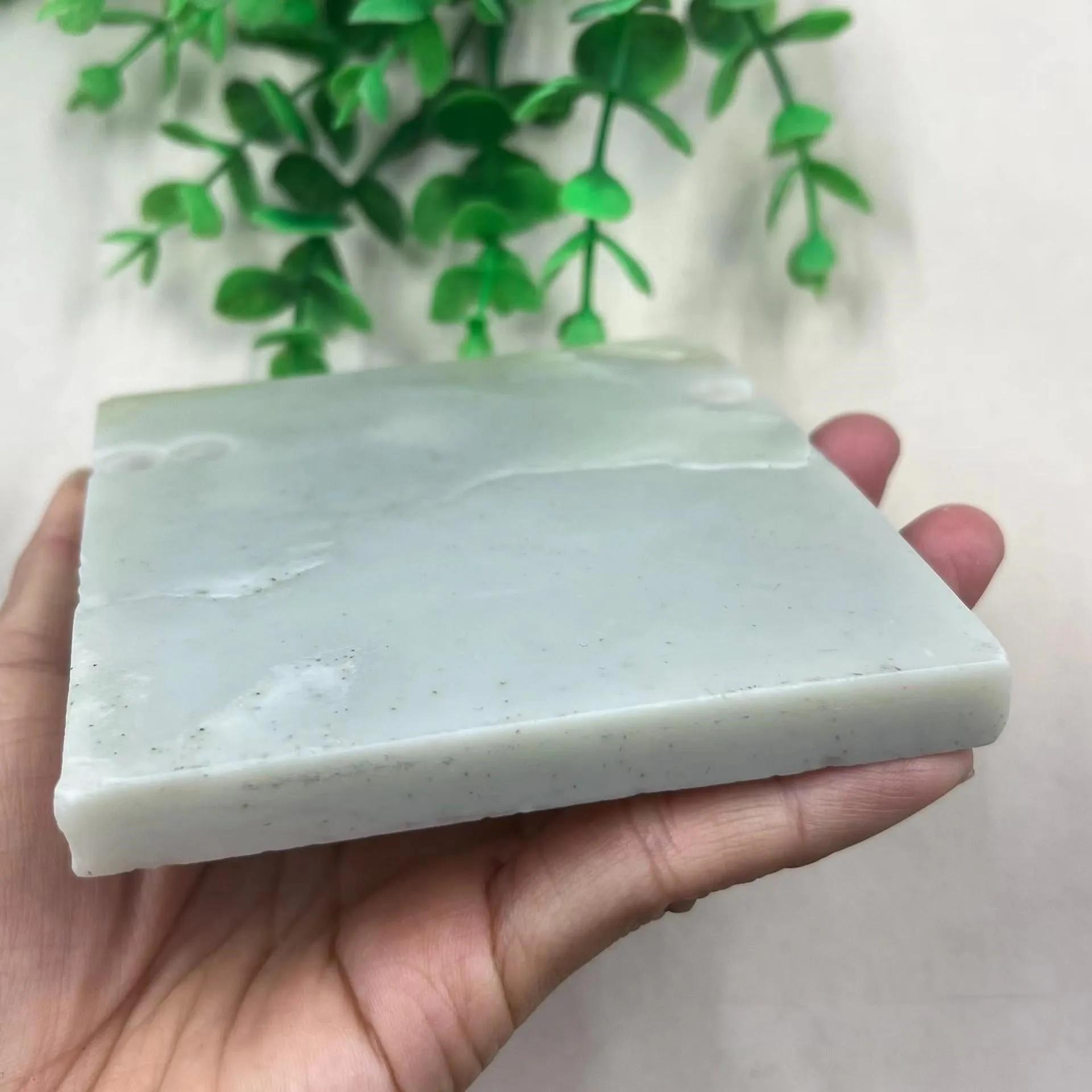 Natural Hetian Jade Rough Nephrite Raw (228g,9.8X8.7X0.9cm)