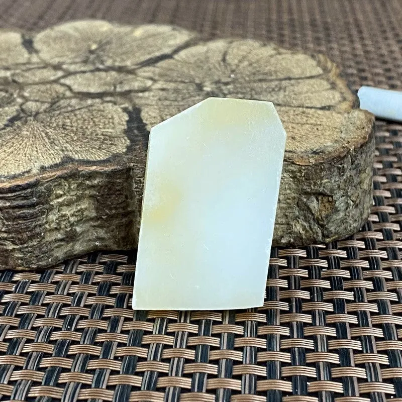 Natural Hetian Jade Rough Nephrite Raw (28g,4.0X2.5X1.1cm)