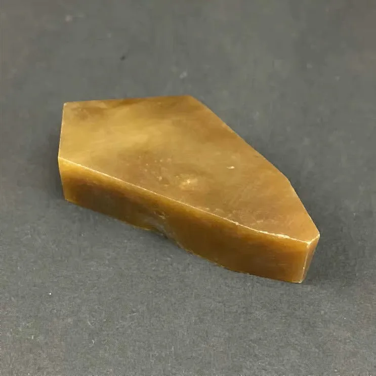 Natural Hetian Jade Rough Nephrite Raw (29g,5.1X2.3X1.2cm)