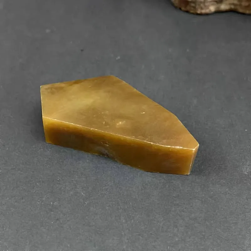 Natural Hetian Jade Rough Nephrite Raw (29g,5.1X2.3X1.2cm)