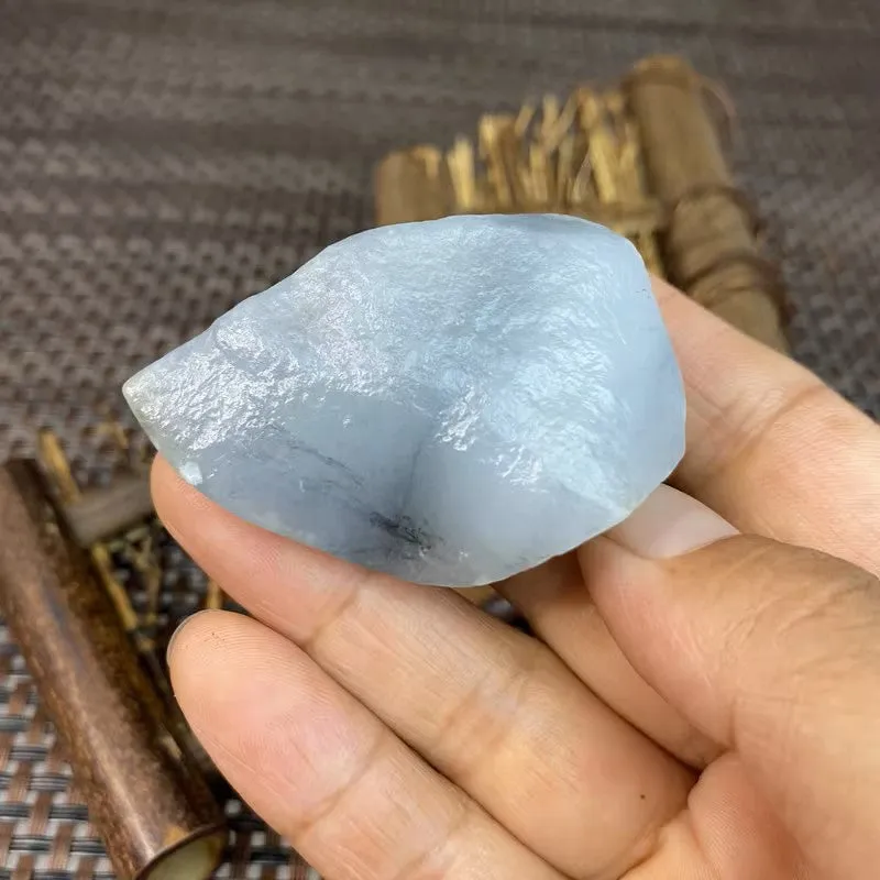 Natural Hetian Jade Rough Nephrite Raw (59g,5.1X4.1X2.2cm)