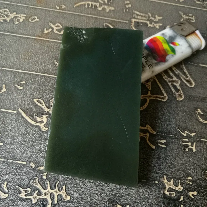 Natural Kunlun Jade Rough Nephrite Raw (100g, 7.6X4.3X1cm)