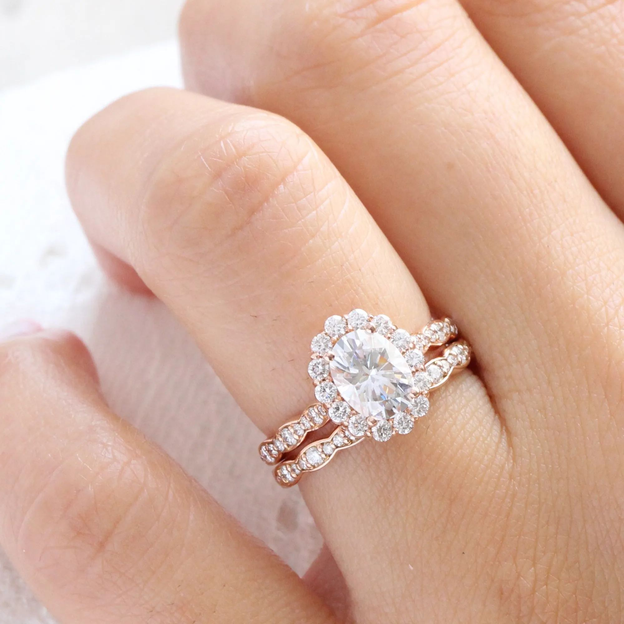 Oval Moissanite Engagement Ring in Luna Halo Diamond Scalloped Band