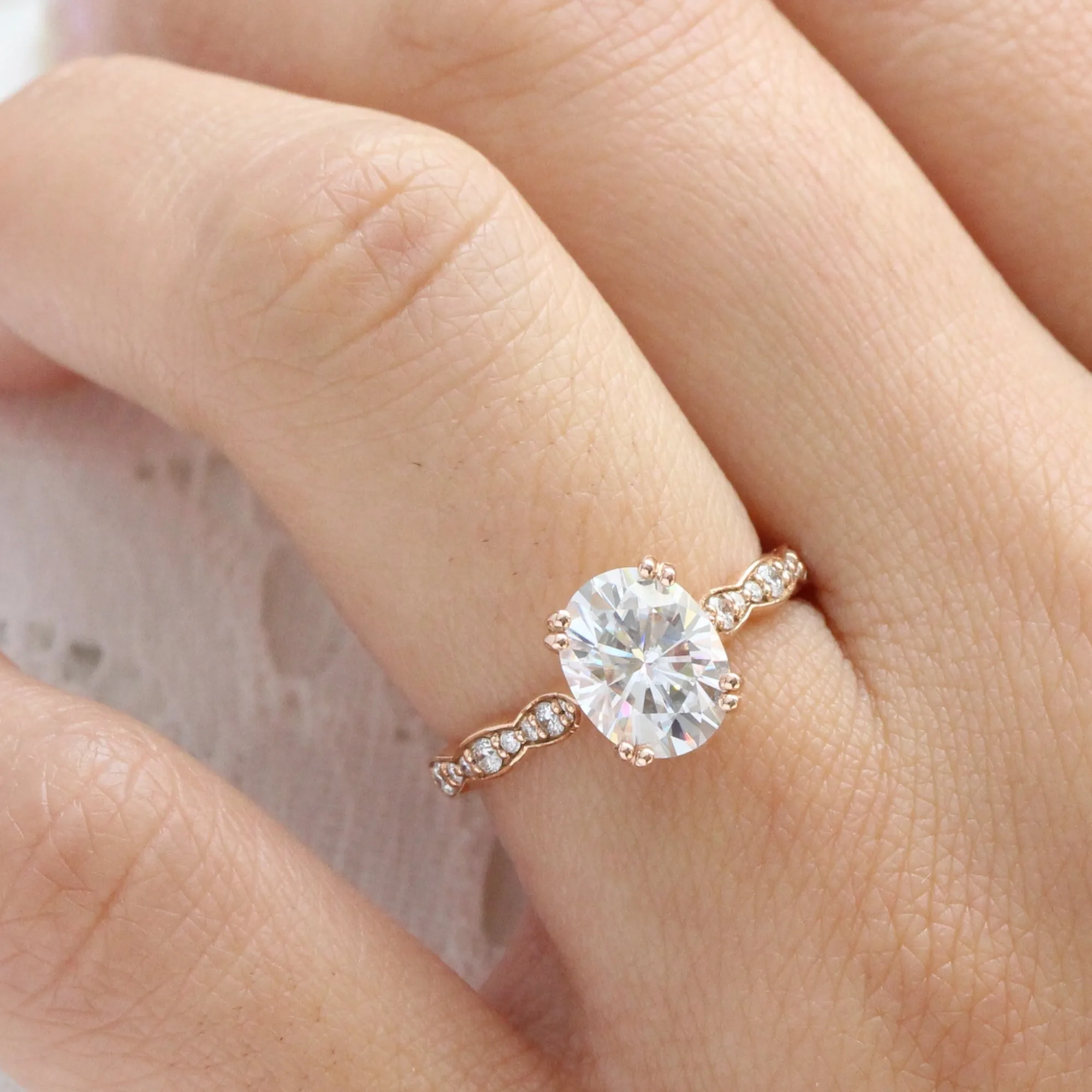 Oval Moissanite Solitaire Ring in 14k Rose Gold Scalloped Diamond Band, Size 5.75