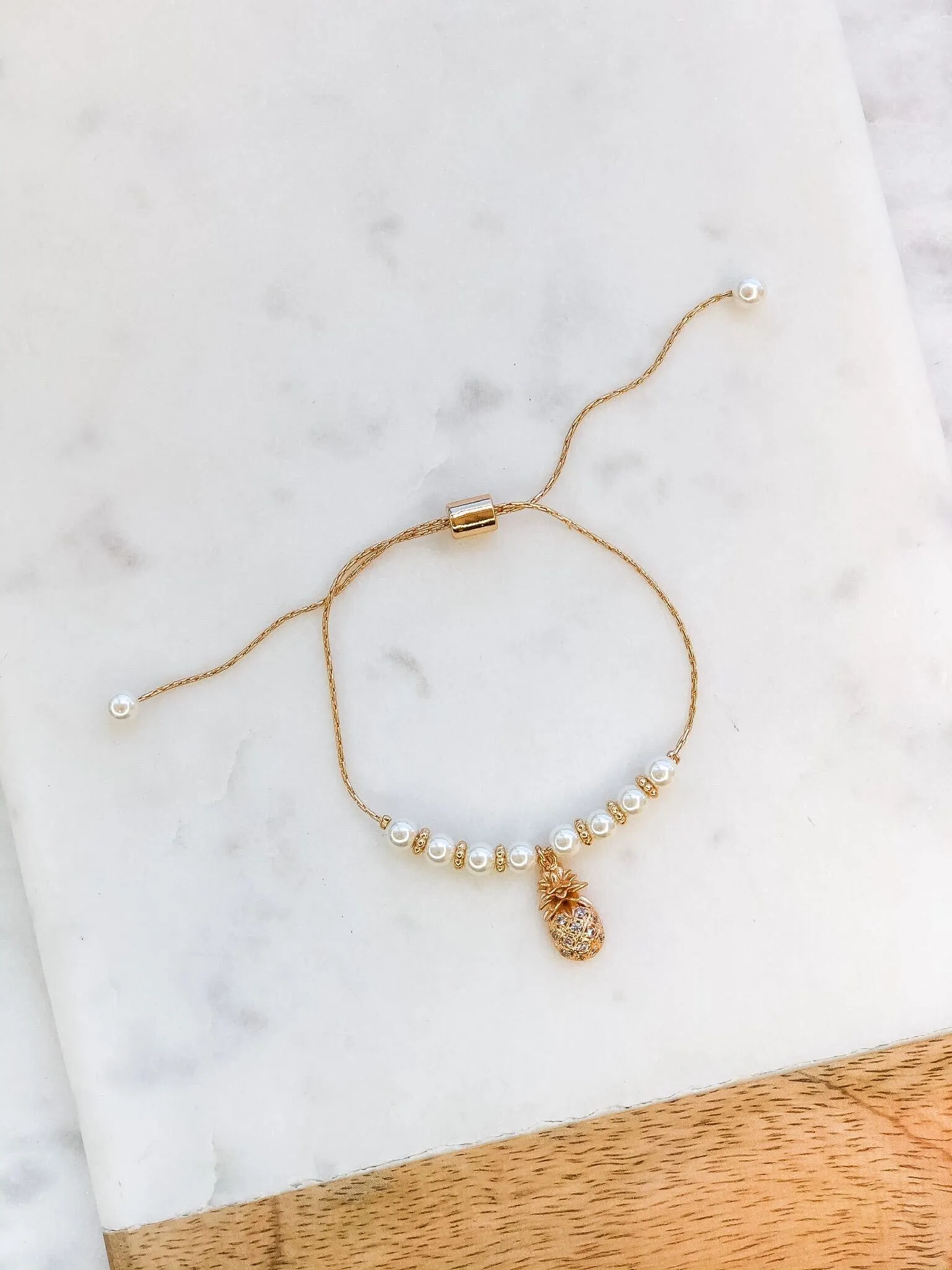 Pineapple Of My Eye Pearl Pull Bracelet - Gold