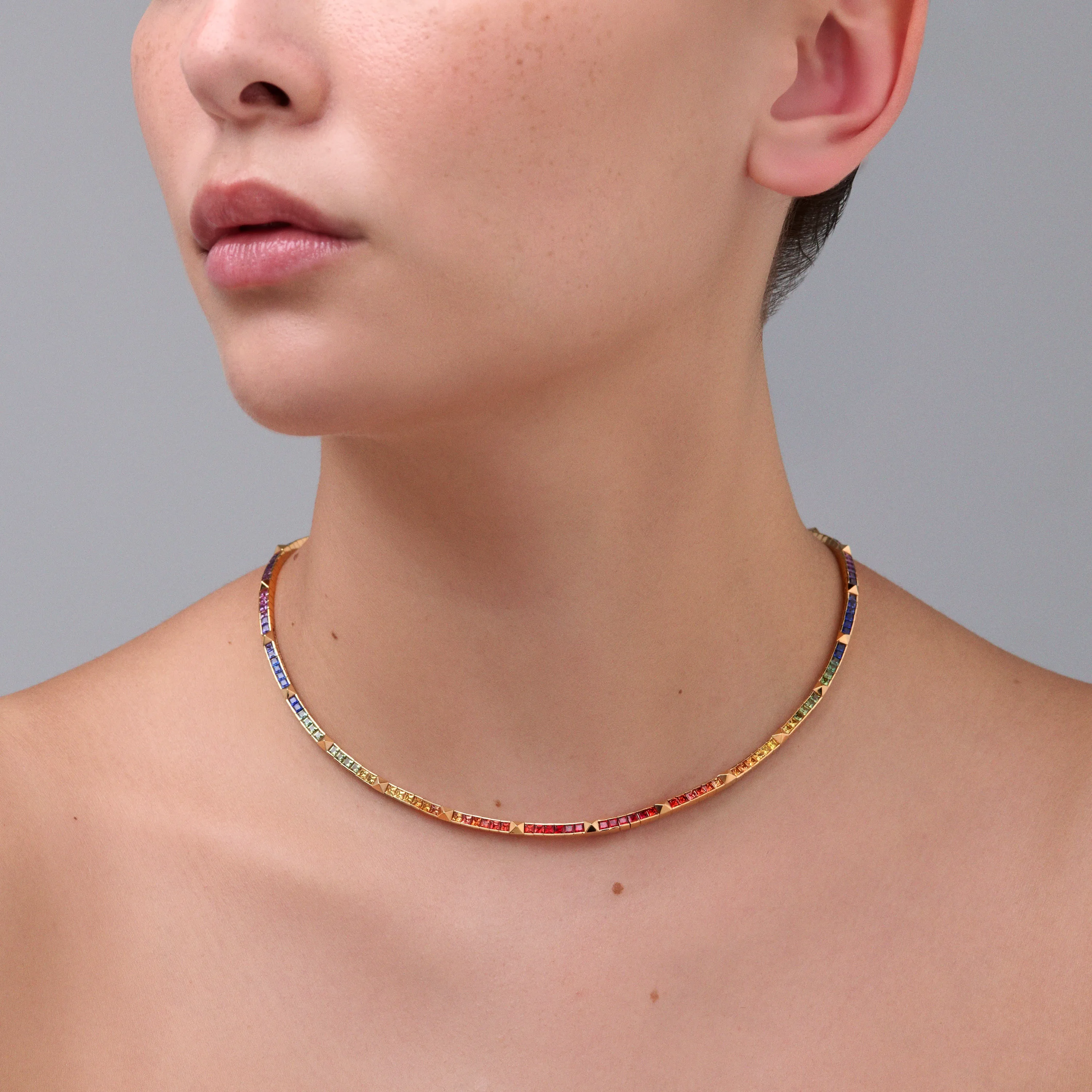 R.08® Une Rainbow Sapphire Necklace | Yellow Gold