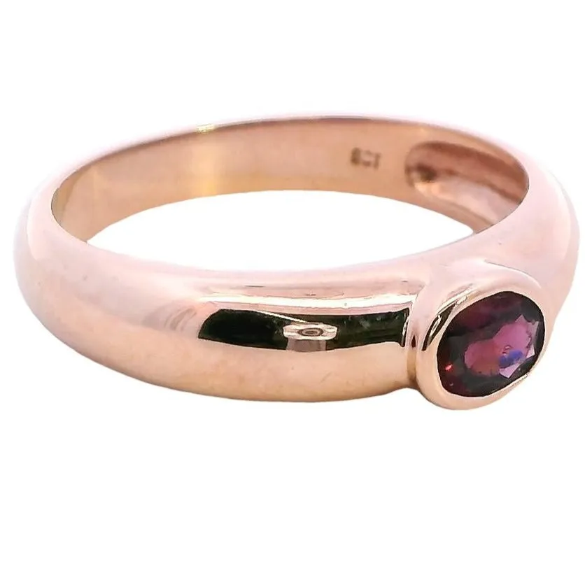 Rose Glow Elegance: 9ct Rose Gold Garnet Ring