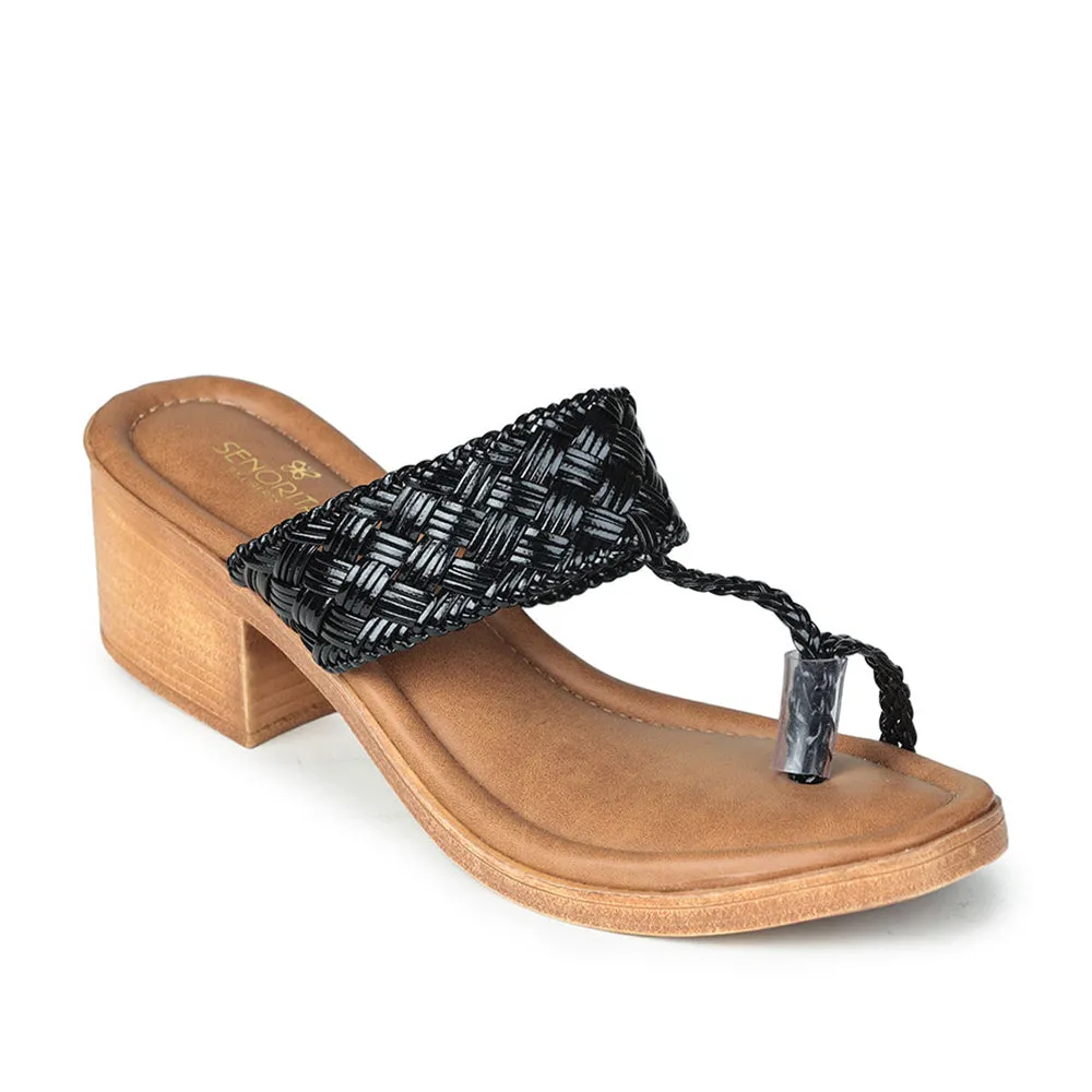 Senorita Casual (Black) Toe Ring Sandal For Women EMERY-1 By Liberty