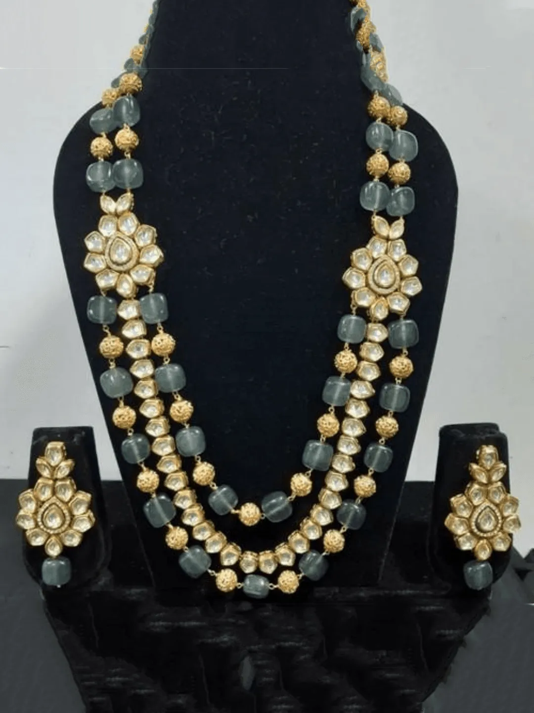 Side Kundan Gold And Blue Beads Set