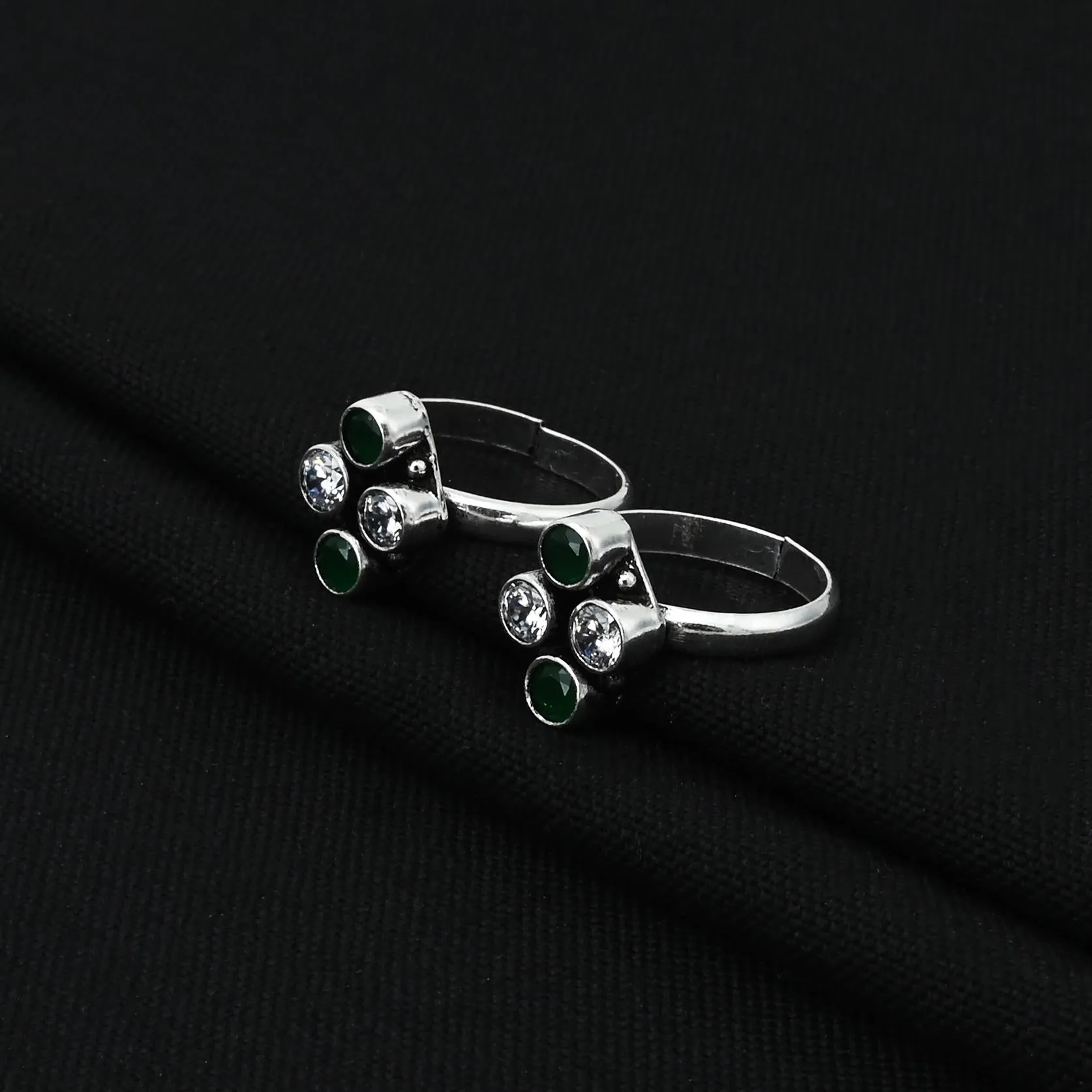 Silver White And Green Gem Toe Ring