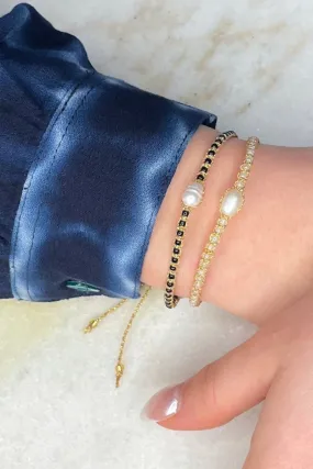 Sliding Knot Freshwater Pearl & Gold Lurex Bracelet