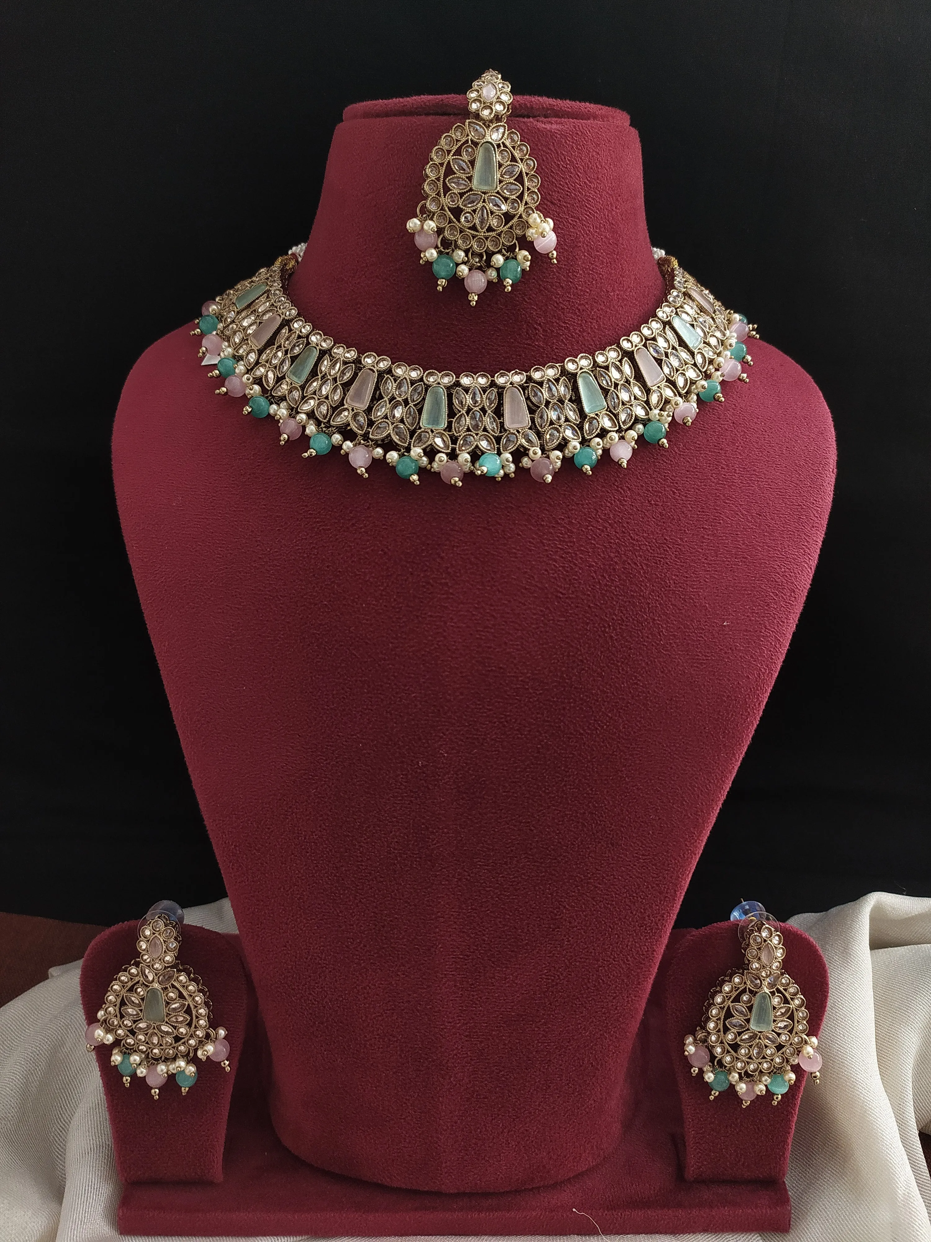 Uncut Polki Stones Mint & Baby Pink Dual-Tone Mehandi Necklace Set