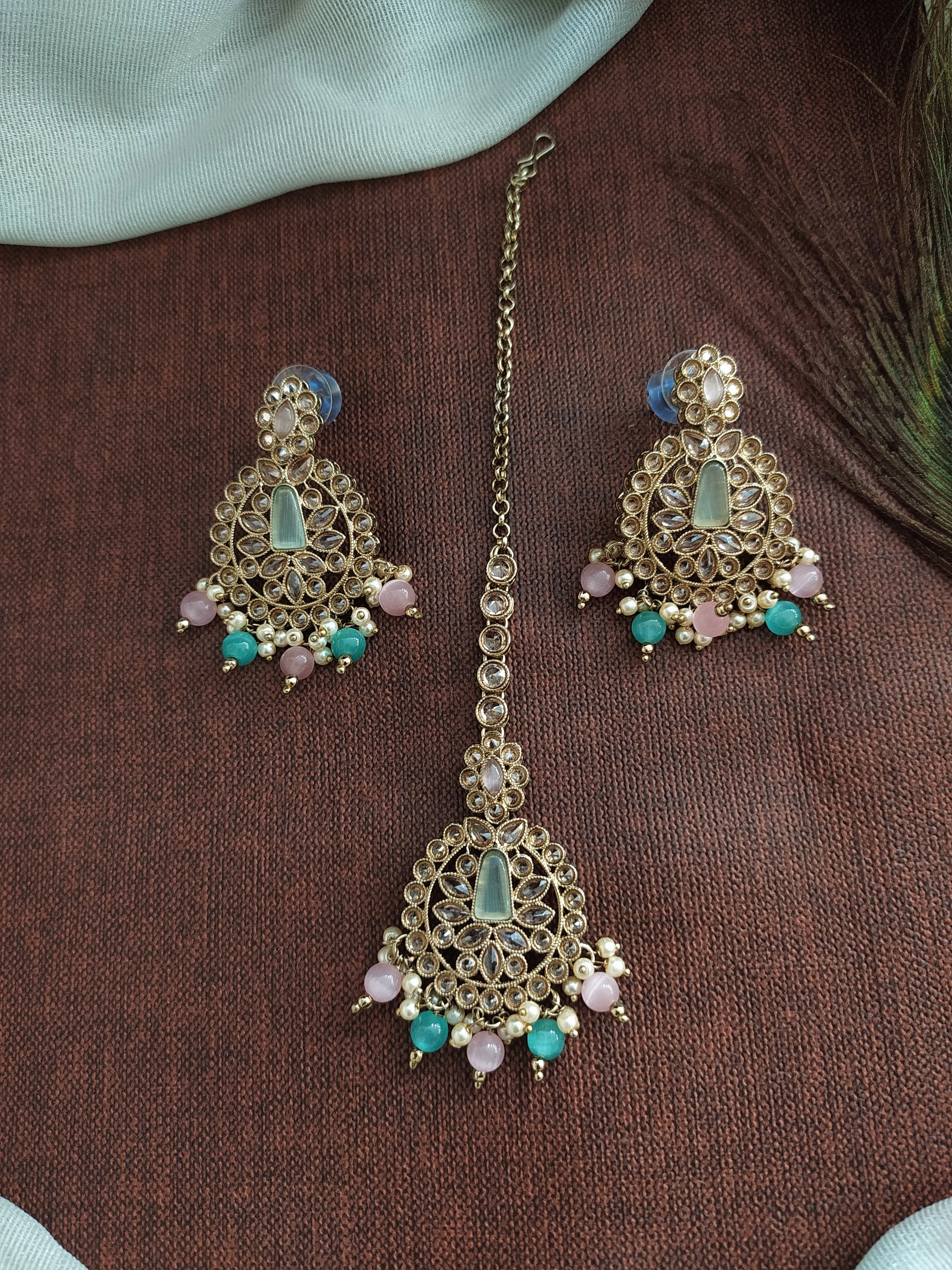 Uncut Polki Stones Mint & Baby Pink Dual-Tone Mehandi Necklace Set