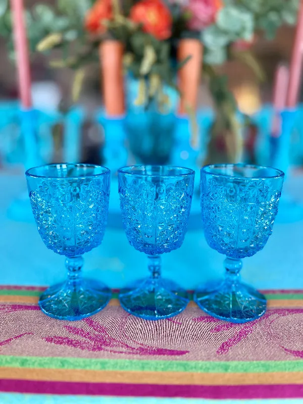 Vintage Blue Water Glasses, L.G. Wright, Daisy and Button Pattern Set of 3