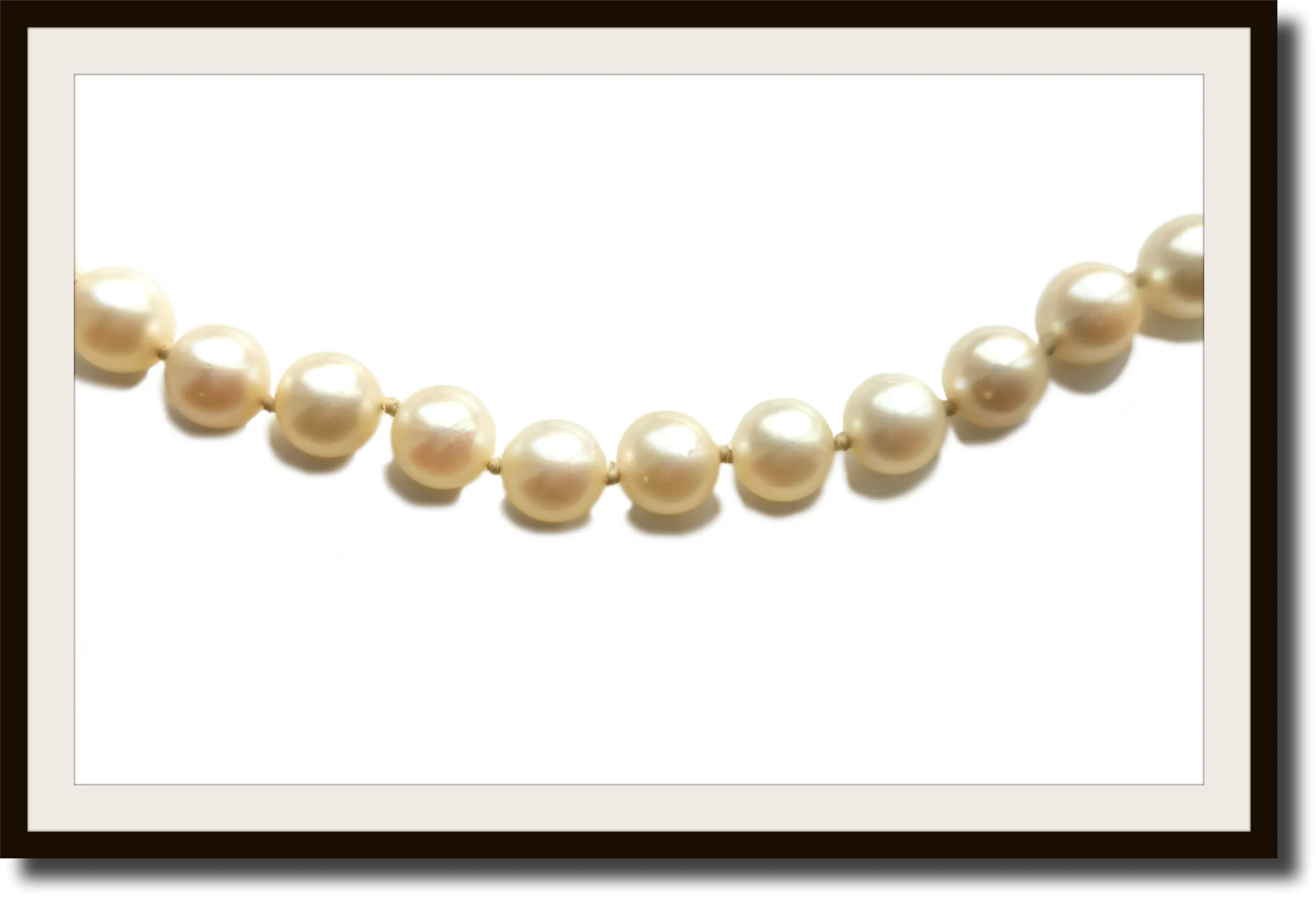 Vintage Graduated Cultured Akoya Pearl Necklace with Sapphire Diamond 18k Clasp