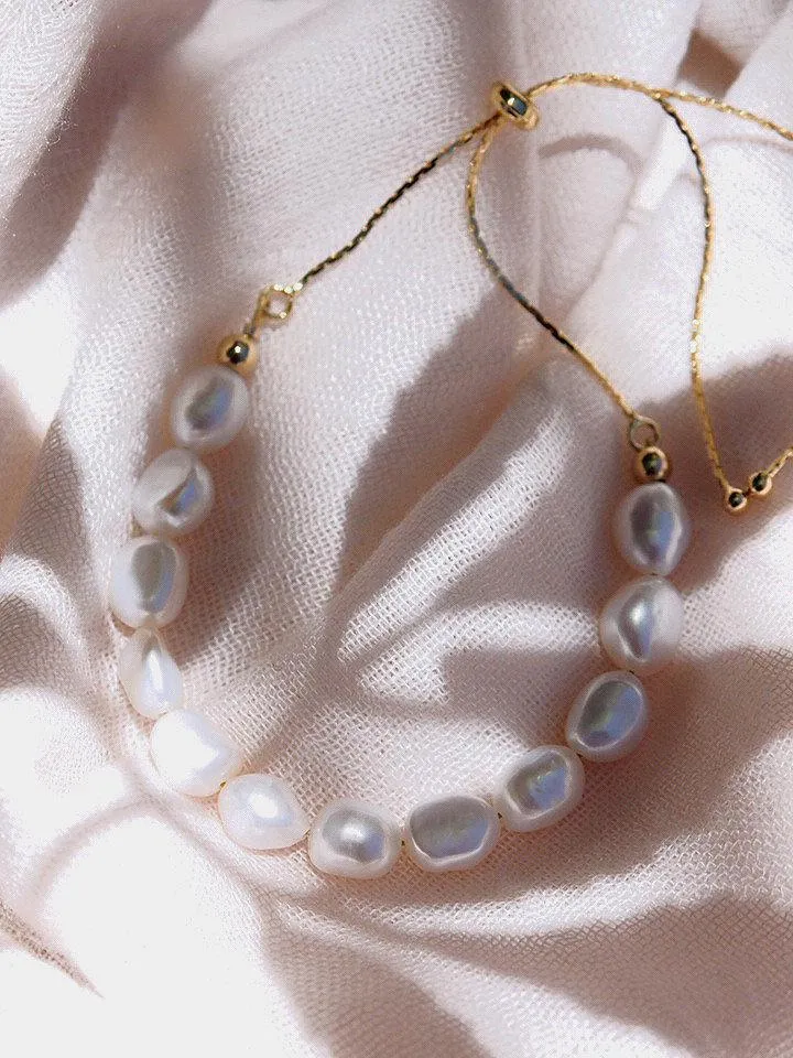 White Pearl Bracelet with Adjustable Gold Chain - Keilani